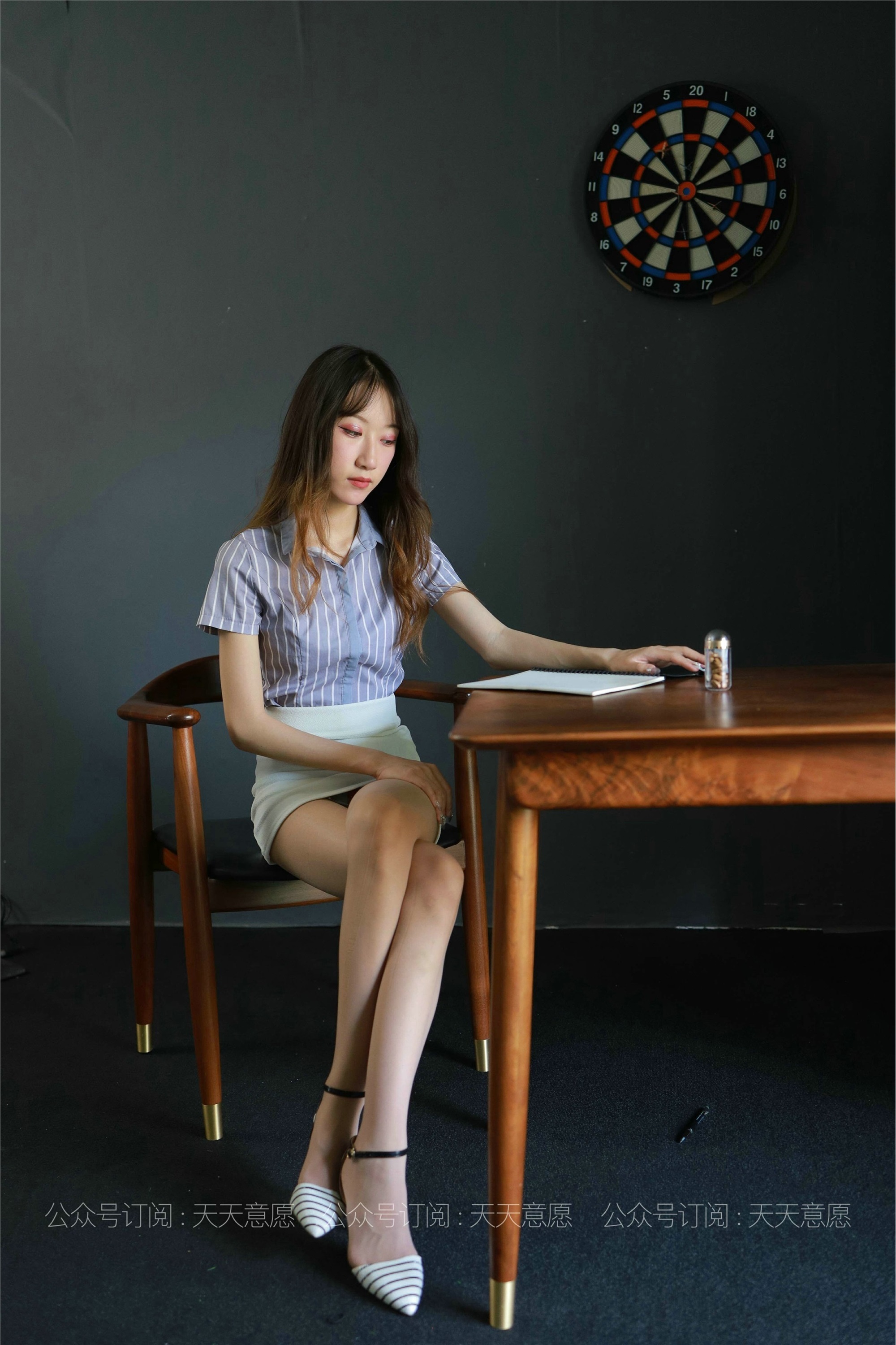 IESS异思趣向  2021.06.11 丝享家829：怡怡《长腿实习生》